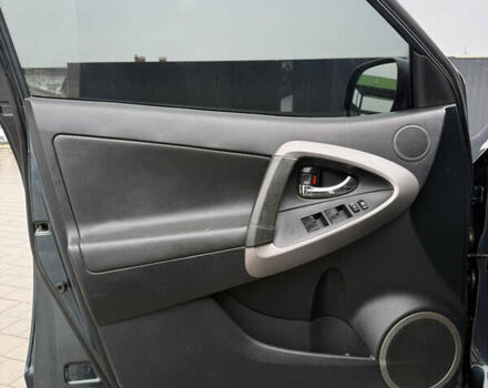 Зеленый Тойота РАВ 4, объемом двигателя 2.23 л и пробегом 210 тыс. км за 8500 $, фото 25 на Automoto.ua