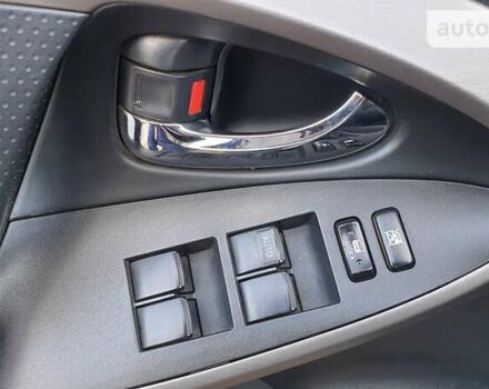 Зеленый Тойота РАВ 4, объемом двигателя 2.2 л и пробегом 197 тыс. км за 9500 $, фото 16 на Automoto.ua