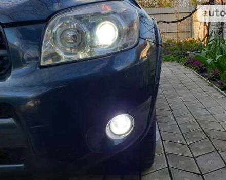 Зеленый Тойота РАВ 4, объемом двигателя 2.2 л и пробегом 197 тыс. км за 9500 $, фото 7 на Automoto.ua