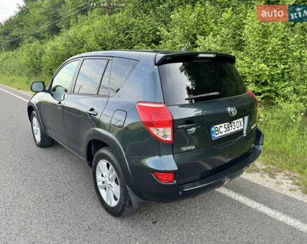 Зеленый Тойота РАВ 4, объемом двигателя 2.2 л и пробегом 248 тыс. км за 9000 $, фото 9 на Automoto.ua