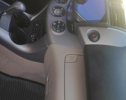 Зеленый Тойота РАВ 4, объемом двигателя 2 л и пробегом 273 тыс. км за 8700 $, фото 10 на Automoto.ua