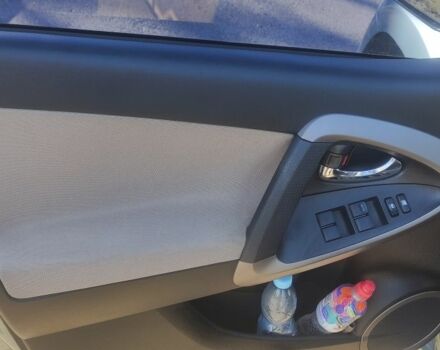 Зеленый Тойота РАВ 4, объемом двигателя 2 л и пробегом 273 тыс. км за 8700 $, фото 11 на Automoto.ua