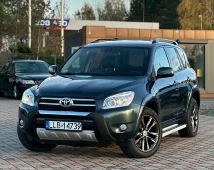 Зеленый Тойота РАВ 4, объемом двигателя 2.2 л и пробегом 228 тыс. км за 2810 $, фото 1 на Automoto.ua