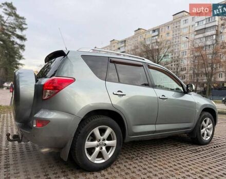 Зеленый Тойота РАВ 4, объемом двигателя 2 л и пробегом 263 тыс. км за 8800 $, фото 18 на Automoto.ua