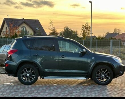 Зеленый Тойота РАВ 4, объемом двигателя 2.2 л и пробегом 228 тыс. км за 2810 $, фото 2 на Automoto.ua