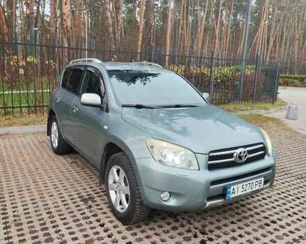 Зеленый Тойота РАВ 4, объемом двигателя 2 л и пробегом 263 тыс. км за 8800 $, фото 1 на Automoto.ua