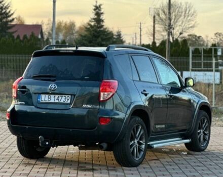 Зеленый Тойота РАВ 4, объемом двигателя 2.2 л и пробегом 228 тыс. км за 2810 $, фото 4 на Automoto.ua