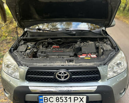 Зеленый Тойота РАВ 4, объемом двигателя 2 л и пробегом 307 тыс. км за 8500 $, фото 8 на Automoto.ua