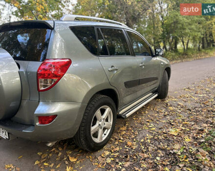 Зеленый Тойота РАВ 4, объемом двигателя 2 л и пробегом 307 тыс. км за 8500 $, фото 3 на Automoto.ua
