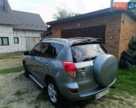 Зеленый Тойота РАВ 4, объемом двигателя 2.23 л и пробегом 225 тыс. км за 9200 $, фото 5 на Automoto.ua