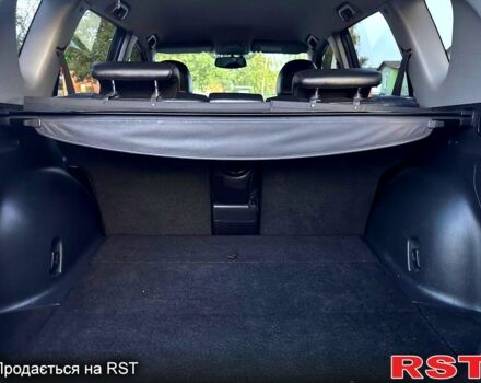 Зелений Тойота РАВ 4, об'ємом двигуна 2.2 л та пробігом 184 тис. км за 9300 $, фото 6 на Automoto.ua