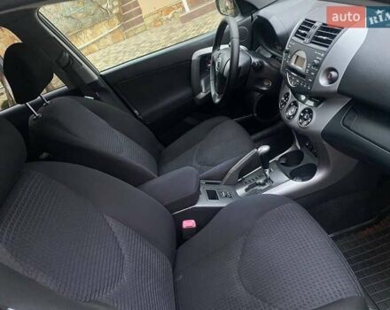 Зелений Тойота РАВ 4, об'ємом двигуна 2 л та пробігом 179 тис. км за 9750 $, фото 23 на Automoto.ua