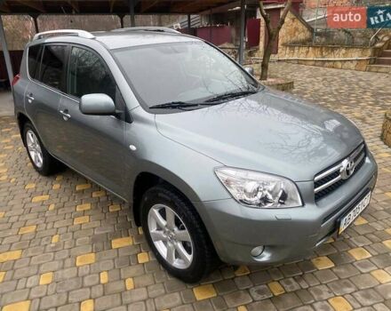 Зелений Тойота РАВ 4, об'ємом двигуна 2 л та пробігом 179 тис. км за 9750 $, фото 3 на Automoto.ua