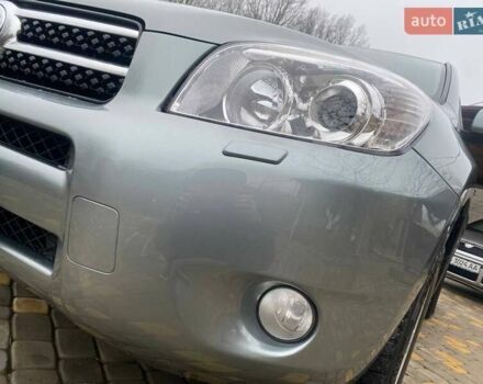 Зелений Тойота РАВ 4, об'ємом двигуна 2 л та пробігом 179 тис. км за 9750 $, фото 19 на Automoto.ua