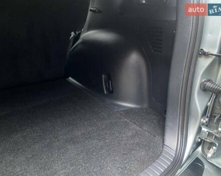 Зелений Тойота РАВ 4, об'ємом двигуна 2 л та пробігом 179 тис. км за 9750 $, фото 37 на Automoto.ua