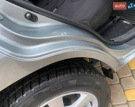 Зелений Тойота РАВ 4, об'ємом двигуна 2 л та пробігом 179 тис. км за 9750 $, фото 41 на Automoto.ua