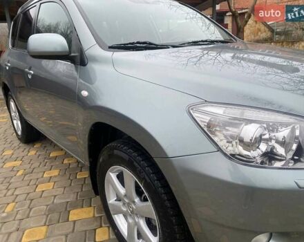 Зелений Тойота РАВ 4, об'ємом двигуна 2 л та пробігом 179 тис. км за 9750 $, фото 6 на Automoto.ua