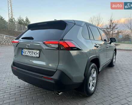 Зелений Тойота РАВ 4, об'ємом двигуна 1.99 л та пробігом 22 тис. км за 30100 $, фото 4 на Automoto.ua