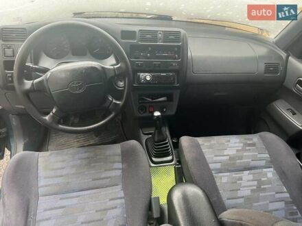 Зеленый Тойота РАВ 4, объемом двигателя 2 л и пробегом 365 тыс. км за 4800 $, фото 1 на Automoto.ua