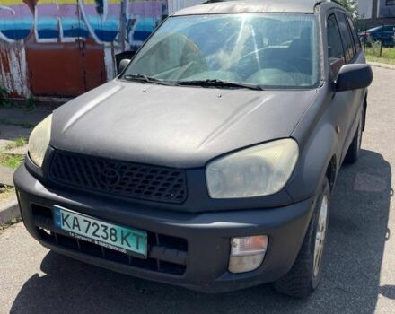 Зелений Тойота РАВ 4, об'ємом двигуна 2 л та пробігом 350 тис. км за 4100 $, фото 1 на Automoto.ua
