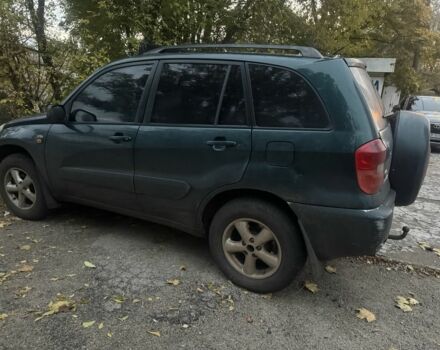 Зеленый Тойота РАВ 4, объемом двигателя 2 л и пробегом 360 тыс. км за 4500 $, фото 1 на Automoto.ua