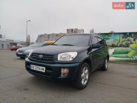 Тойота РАВ 4 2002 в Харькове на Automoto.ua Зеленый Тойота РАВ 4, объемом двигателя 2 л и пробегом 370 тыс. км за 5900 $, фото 1 на Automoto.ua