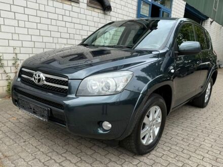 Зеленый Тойота РАВ 4, объемом двигателя 2.2 л и пробегом 250 тыс. км за 2430 $, фото 1 на Automoto.ua