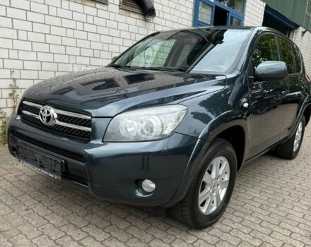 Зелений Тойота РАВ 4, об'ємом двигуна 2.2 л та пробігом 250 тис. км за 2430 $, фото 1 на Automoto.ua