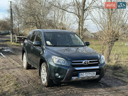 Тойота РАВ 4 2005 у Козовой на Automoto.ua Зелений Тойота РАВ 4, об'ємом двигуна 2.2 л та пробігом 281 тис. км за 9300 $, фото 1 на Automoto.ua