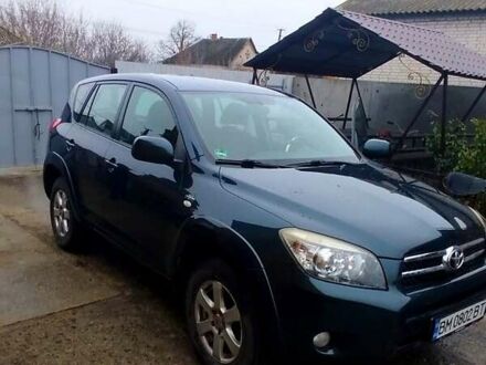 Зеленый Тойота РАВ 4, объемом двигателя 2.2 л и пробегом 196 тыс. км за 9000 $, фото 1 на Automoto.ua