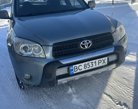 Зеленый Тойота РАВ 4, объемом двигателя 2 л и пробегом 309 тыс. км за 8600 $, фото 1 на Automoto.ua