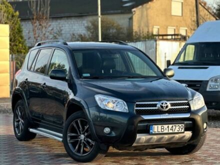 Зеленый Тойота РАВ 4, объемом двигателя 2.2 л и пробегом 228 тыс. км за 2810 $, фото 1 на Automoto.ua