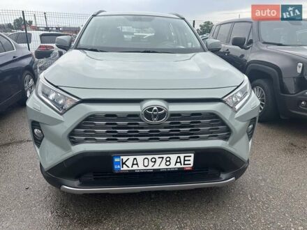 Тойота РАВ 4 2019 у Києві на Automoto.ua Зелений Тойота РАВ 4, об'ємом двигуна 1.99 л та пробігом 71 тис. км за 26500 $, фото 1 на Automoto.ua
