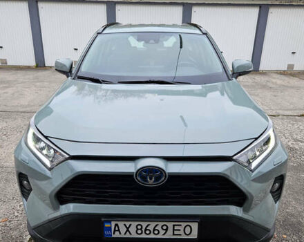 Зелений Тойота РАВ 4, об'ємом двигуна 2.49 л та пробігом 72 тис. км за 31500 $, фото 1 на Automoto.ua