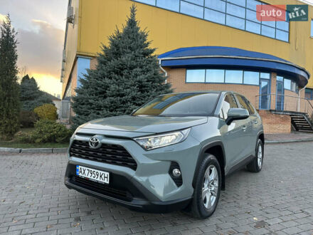 Зеленый Тойота РАВ 4, объемом двигателя 1.99 л и пробегом 22 тыс. км за 30100 $, фото 1 на Automoto.ua