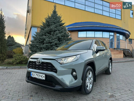 Зеленый Тойота РАВ 4, объемом двигателя 1.99 л и пробегом 22 тыс. км за 31500 $, фото 1 на Automoto.ua