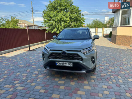 Тойота РАВ 4 2021 в Виннице на Automoto.ua Зеленый Тойота РАВ 4, объемом двигателя 2.49 л и пробегом 122 тыс. км за 35300 $, фото 1 на Automoto.ua
