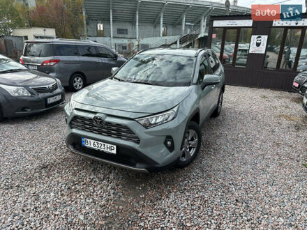 Тойота РАВ 4 2022 в Полтаве на Automoto.ua Зеленый Тойота РАВ 4, объемом двигателя 1.99 л и пробегом 37 тыс. км за 29999 $, фото 1 на Automoto.ua
