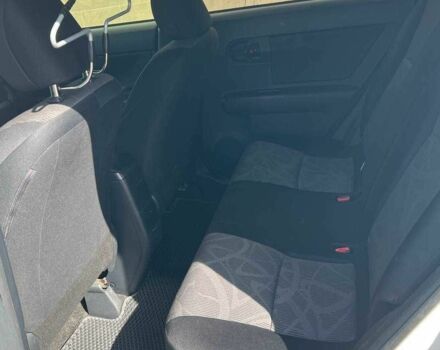 Белый Тойота Сцион, объемом двигателя 2.4 л и пробегом 164 тыс. км за 8000 $, фото 7 на Automoto.ua