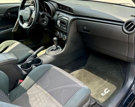 Чорний Тойота Сайон, об'ємом двигуна 2.5 л та пробігом 215 тис. км за 7800 $, фото 23 на Automoto.ua