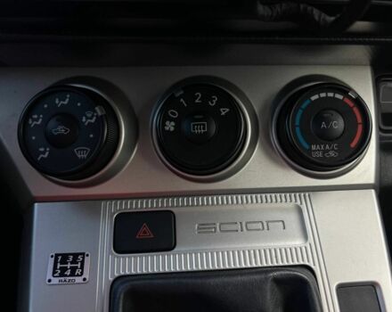 Фиолетовый Тойота Сцион, объемом двигателя 2.4 л и пробегом 88 тыс. км за 9500 $, фото 12 на Automoto.ua