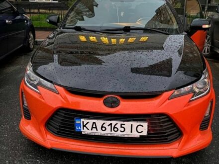 Помаранчевий Тойота Сайон, об'ємом двигуна 2.5 л та пробігом 198 тис. км за 9700 $, фото 1 на Automoto.ua