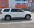 Белый Тойота Секвойя, объемом двигателя 5.7 л и пробегом 250 тыс. км за 24500 $, фото 7 на Automoto.ua