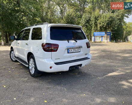 Білий Тойота Секвойя, об'ємом двигуна 5.7 л та пробігом 246 тис. км за 23999 $, фото 3 на Automoto.ua