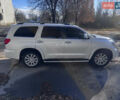 Белый Тойота Секвойя, объемом двигателя 5.7 л и пробегом 200 тыс. км за 21000 $, фото 7 на Automoto.ua