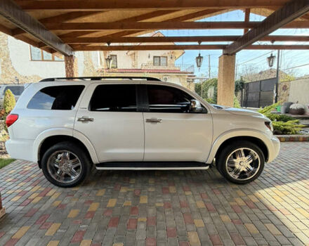 Білий Тойота Секвойя, об'ємом двигуна 5.7 л та пробігом 257 тис. км за 21999 $, фото 7 на Automoto.ua