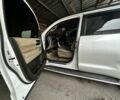 Белый Тойота Секвойя, объемом двигателя 5.7 л и пробегом 205 тыс. км за 22000 $, фото 7 на Automoto.ua