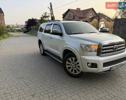 Белый Тойота Секвойя, объемом двигателя 5.7 л и пробегом 313 тыс. км за 17500 $, фото 10 на Automoto.ua