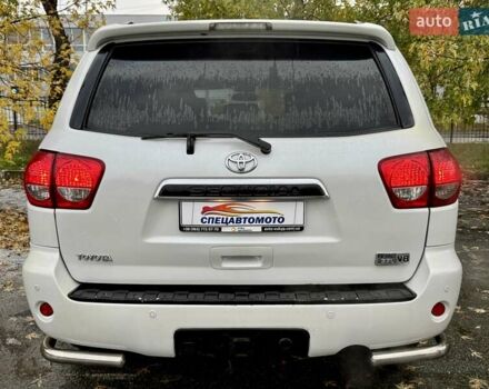 Тойота Секвойя 2008 в Киеве на Automoto.ua Белый Тойота Секвойя, объемом двигателя 5.7 л и пробегом 195 тыс. км за 19990 $, фото 15 на Automoto.ua