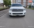 Белый Тойота Секвойя, объемом двигателя 5.7 л и пробегом 250 тыс. км за 24500 $, фото 11 на Automoto.ua